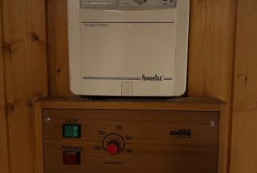 Sauna mit Solarium an der Austrasse in Basel zu vermieten