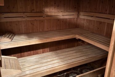 Sauna mit Solarium an der Austrasse in Basel zu vermieten